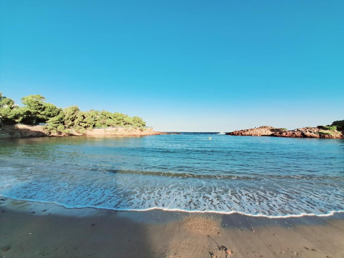 Le Semaphore, Les Plages A Pied Saint-Raphael  Ngoại thất bức ảnh